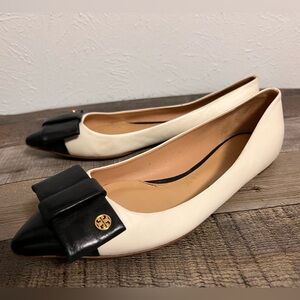 Tory Burch Black and Cream Bow Dress Flats Size 9M